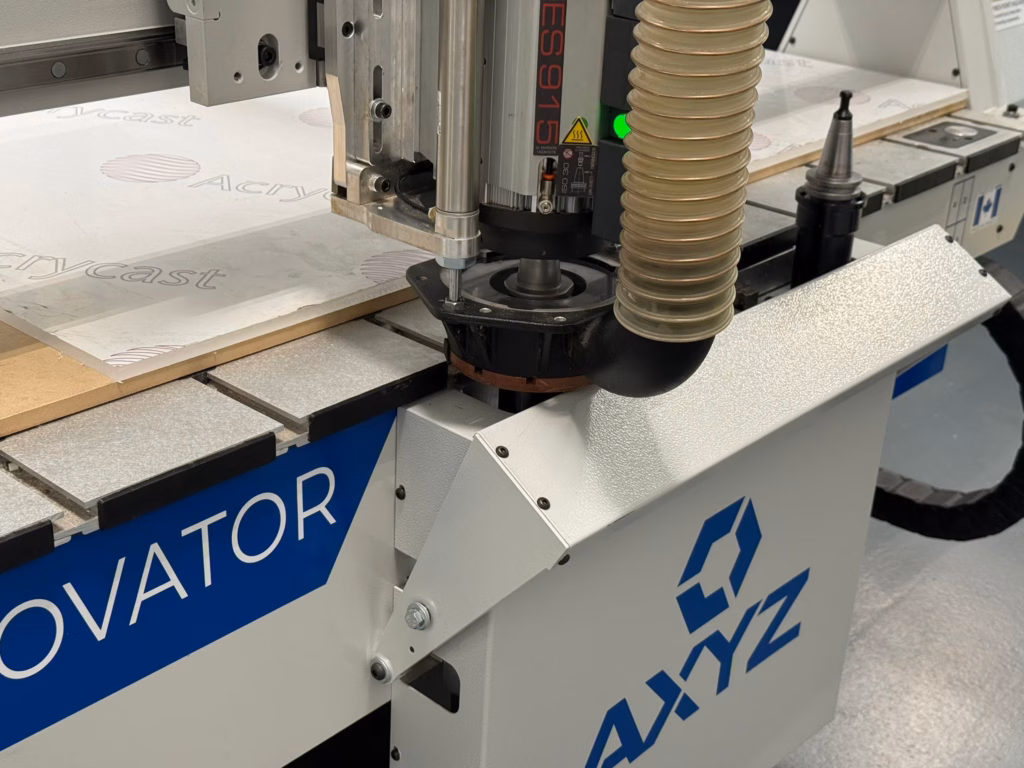 84d325ed 541e 4992 86fe 1f9934e96b48 6998 1 AXYZ